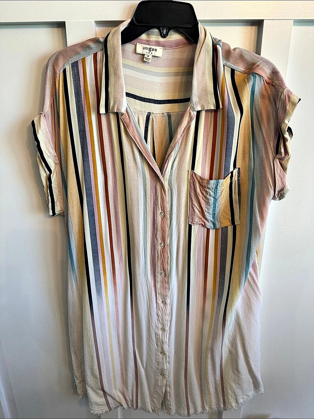 Umgee Striped Button Down Shirt Dress with frayed hem in Multicolor Size Medium